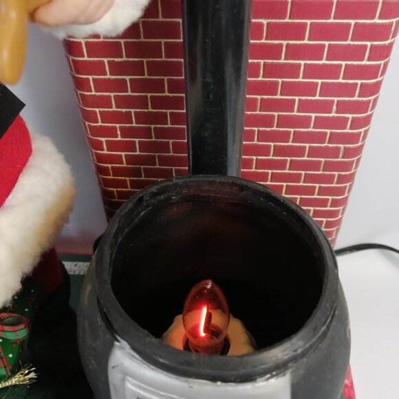 1994 HOLIDAY CREATIONS ANIMATED HOLIDAY SCENE SANTA WITH POT BELLY STOVE - Picture 10 of 16